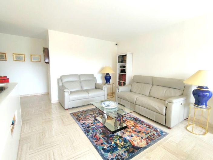 Image No.4-3 Bed Apartment for sale