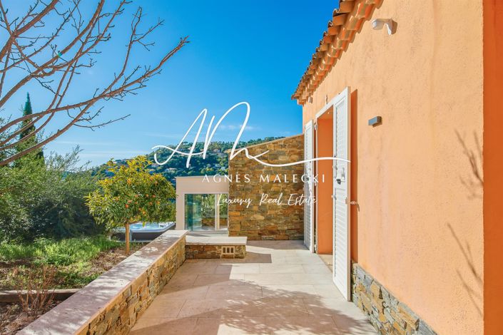 Image No.12-4 Bed House for sale