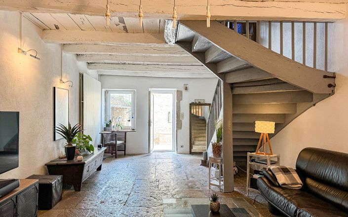 Image No.4-6 Bed House for sale