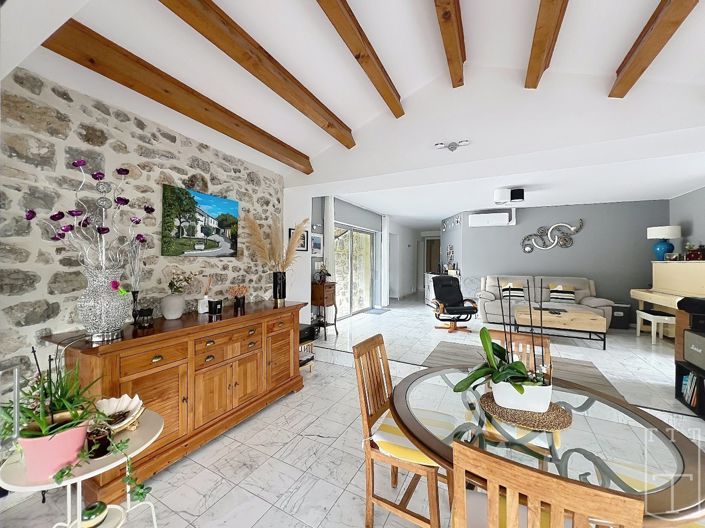 Image No.4-7 Bed House for sale