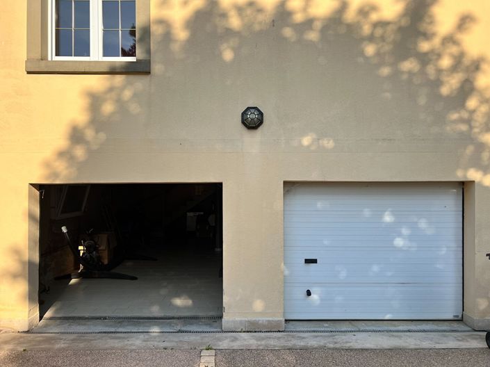 Image No.15-5 Bed House for sale