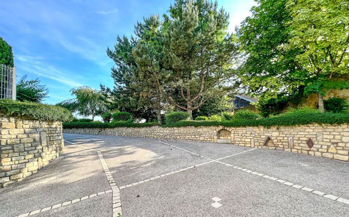 Image No.16-5 Bed House for sale