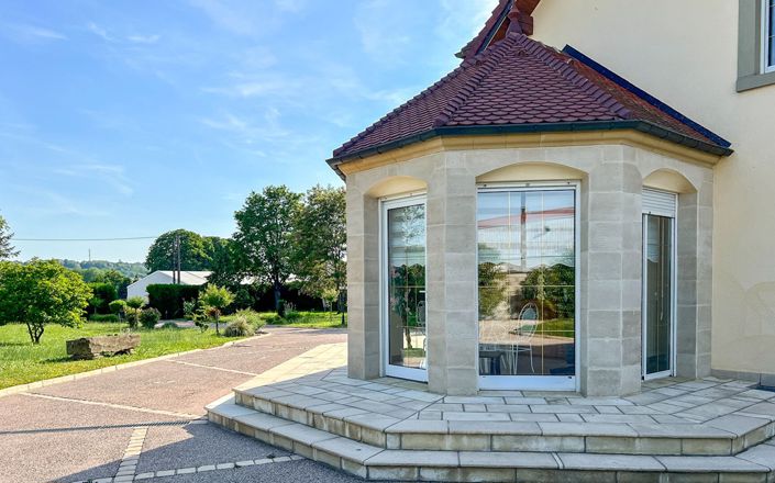 Image No.9-5 Bed House for sale