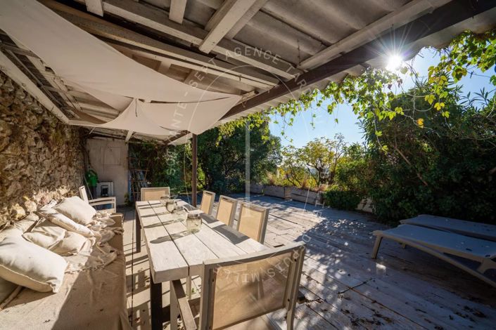 Image No.10-3 Bed House for sale