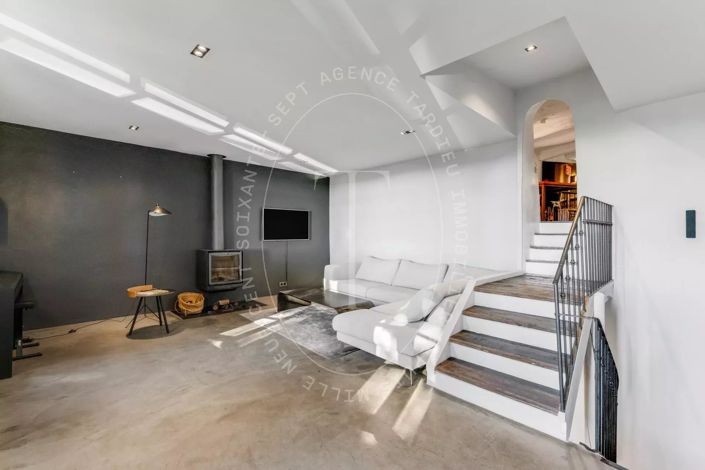 Image No.3-3 Bed House for sale