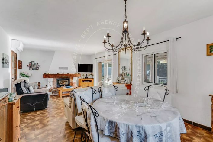 Image No.4-5 Bed House for sale