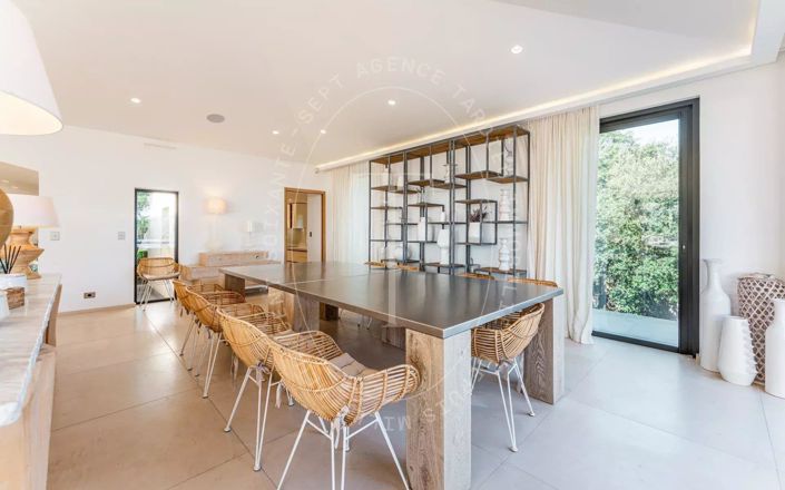 Image No.7-6 Bed House for sale