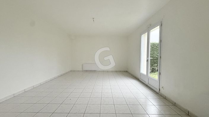 Image No.4-2 Bed House for sale