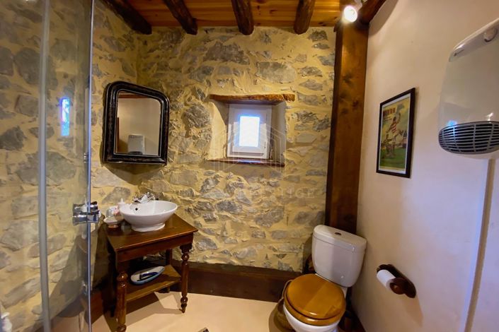 Image No.11-4 Bed House for sale