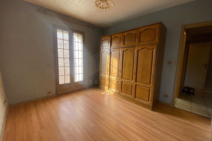 Image No.7-3 Bed House for sale