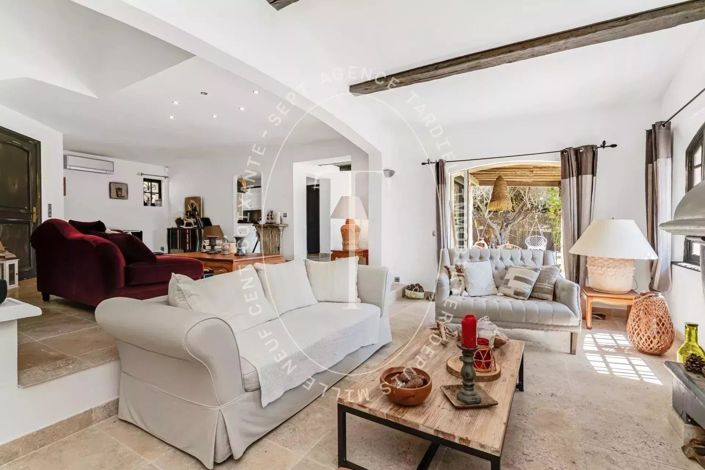 Image No.4-5 Bed House for sale