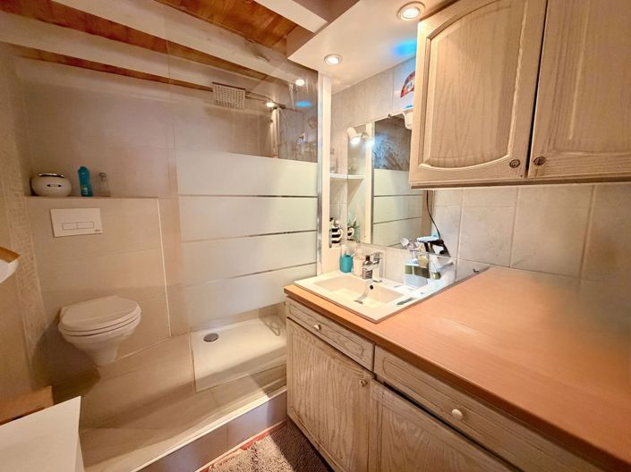 Image No.12-3 Bed Apartment for sale