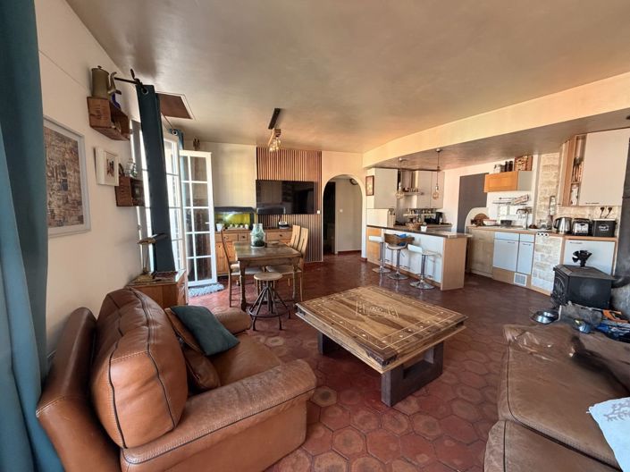 Image No.3-3 Bed Apartment for sale