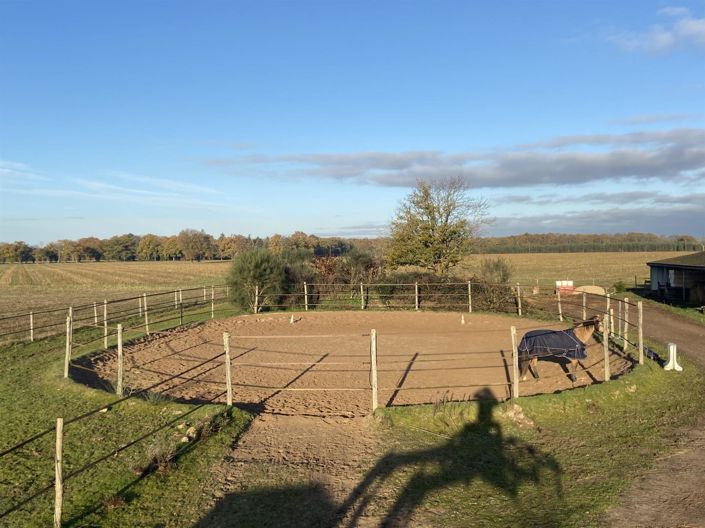 Image No.10-2 Bed House for sale