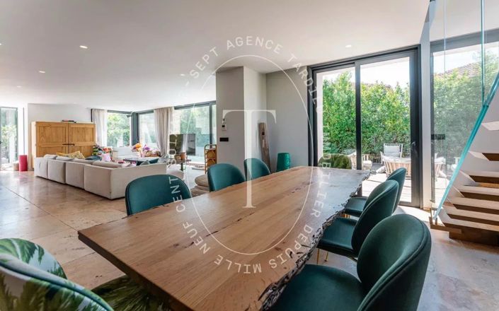 Image No.11-3 Bed House for sale