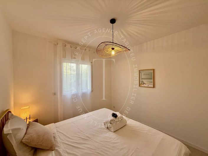 Image No.5-2 Bed House for sale