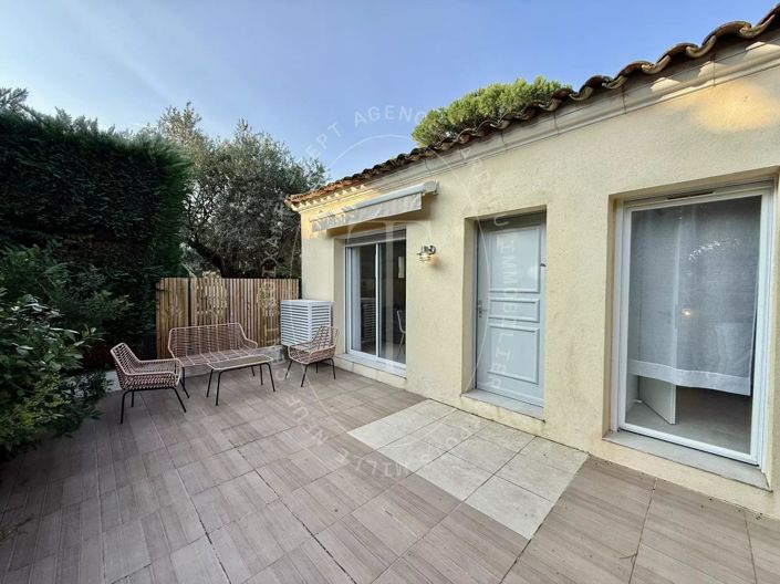 Image No.9-2 Bed House for sale