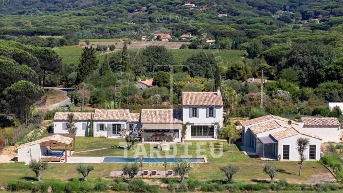 Image No.2-5 Bed House for sale