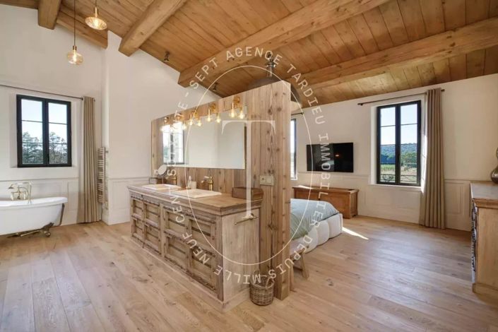 Image No.5-5 Bed House for sale