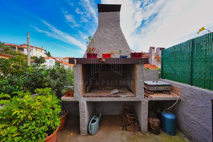 Image No.18-6 Bed House for sale