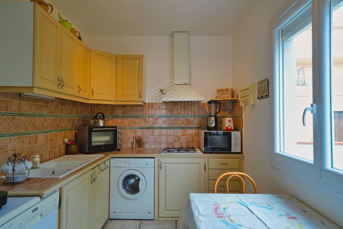 Image No.26-6 Bed House for sale