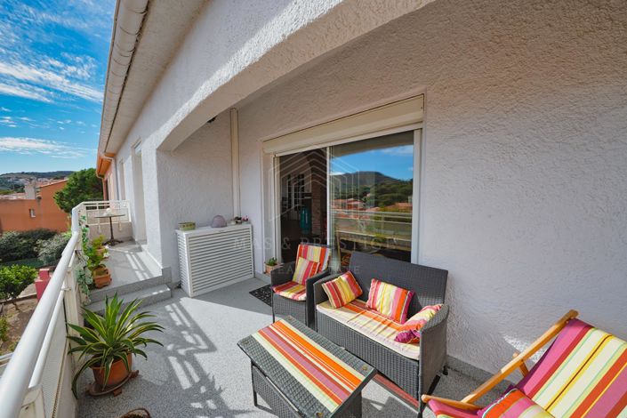 Image No.4-6 Bed House for sale