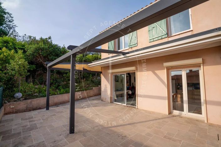 Image No.2-3 Bed House for sale