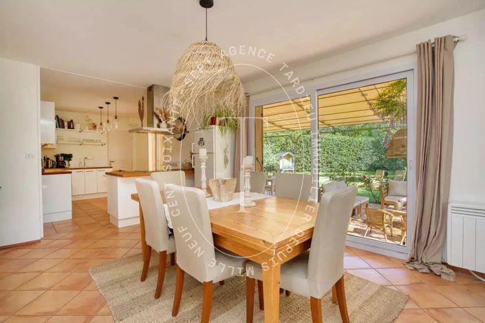 Image No.7-4 Bed House for sale