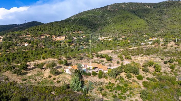 Image No.2-Maison de 5 chambres à vendre à Le Plan-de-la-Tour