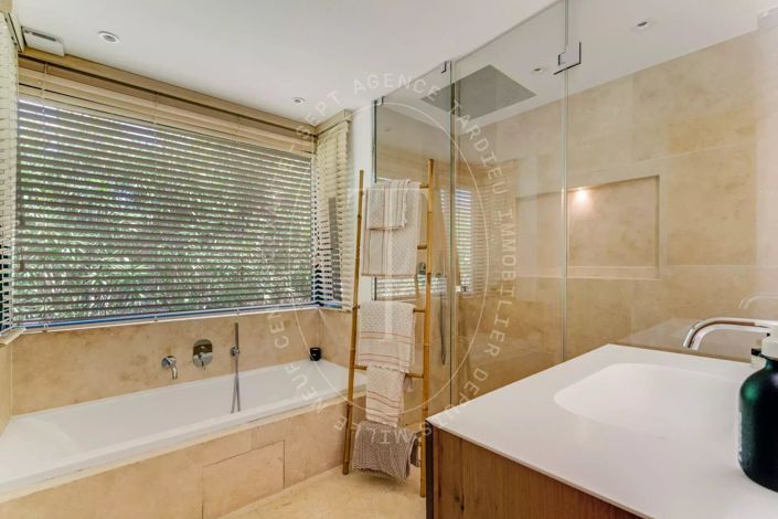 Image No.8-Maison de 4 chambres à vendre à Saint-Tropez