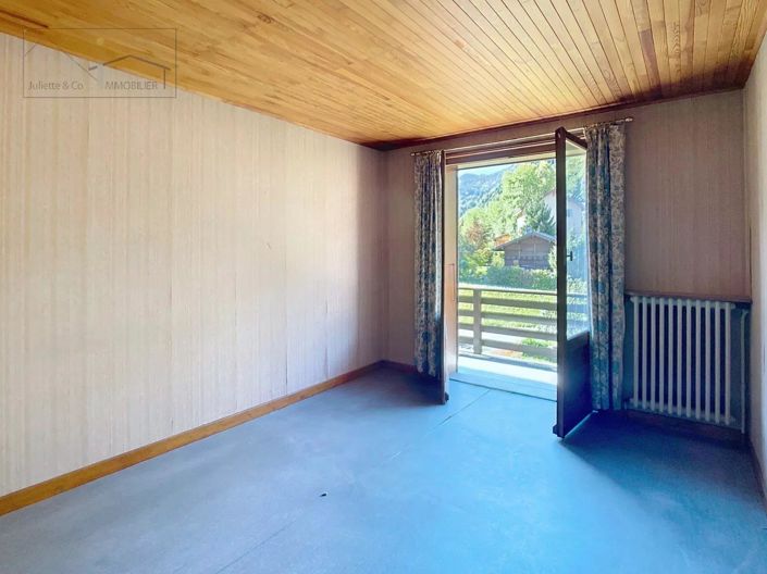 Image No.11-House for sale