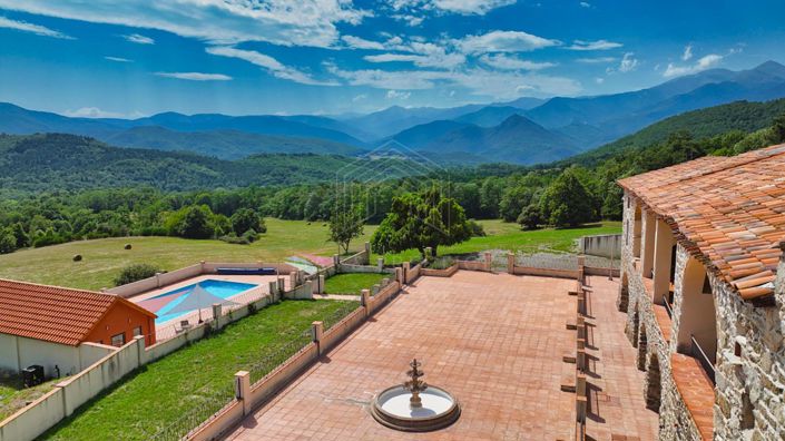 Image No.2-Propriété de 7 chambres à vendre à Saint-Laurent-de-Cerdans