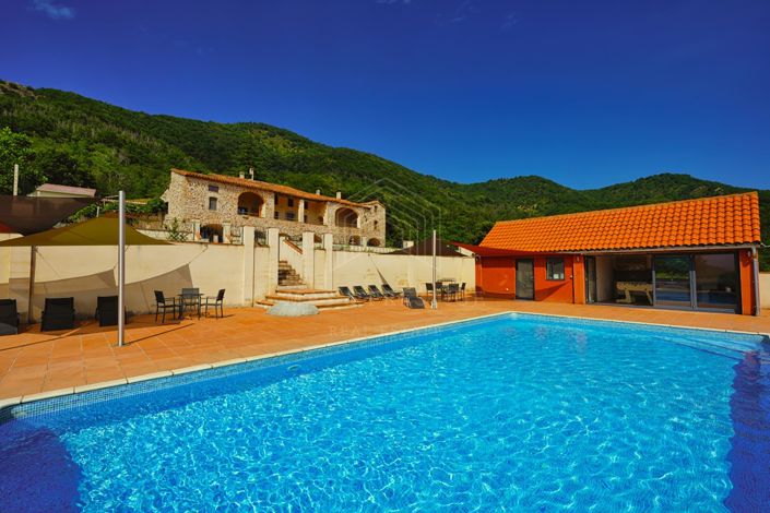 Image No.5-Propriété de 7 chambres à vendre à Saint-Laurent-de-Cerdans