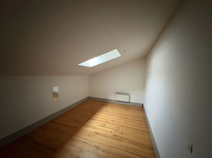 Image No.5-Apartment for sale