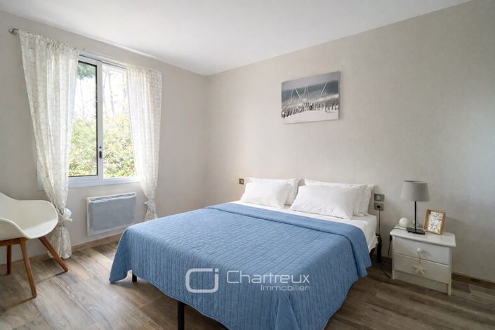 Image No.17-3 Bed House for sale