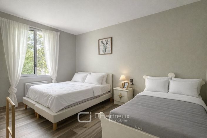 Image No.21-3 Bed House for sale