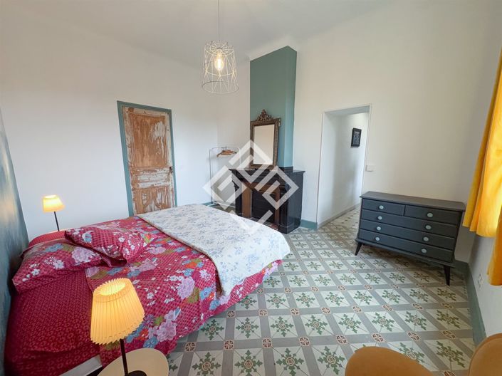 Image No.7-4 Bed House for sale