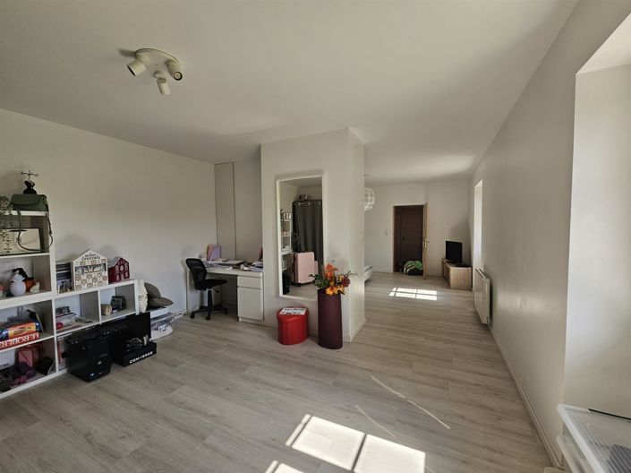 Image No.10-9 Bed House for sale