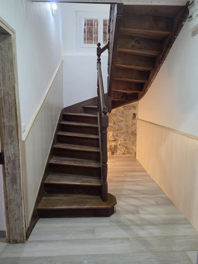 Image No.11-9 Bed House for sale
