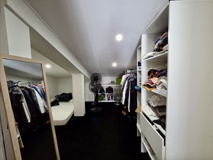 Image No.13-4 Bed House for sale