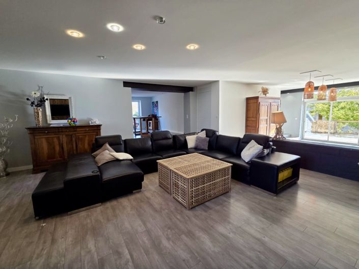 Image No.4-4 Bed House for sale