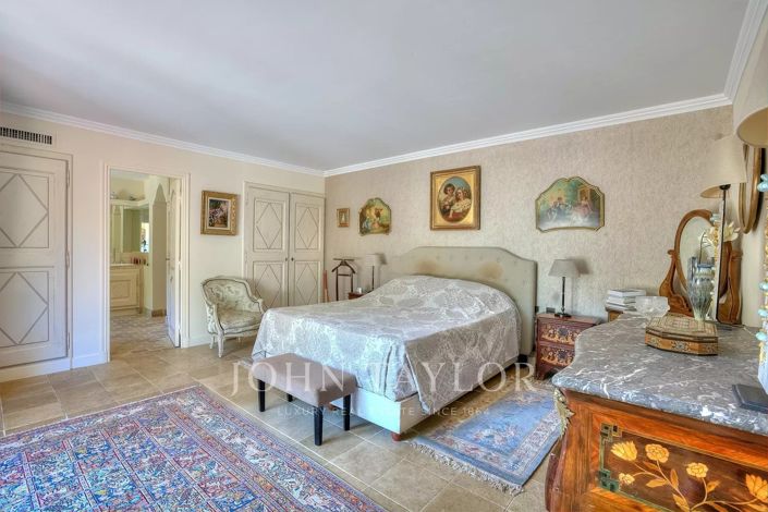 Image No.11-4 Bed House for sale