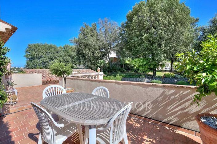 Image No.14-4 Bed House for sale