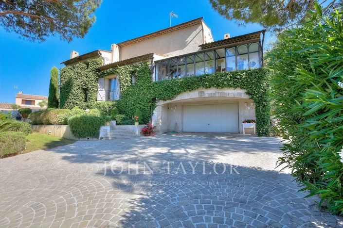 Image No.21-4 Bed House for sale