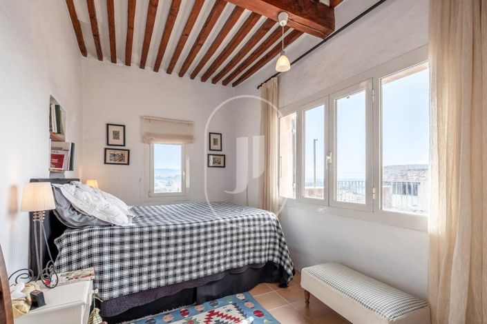 Image No.9-3 Bed House for sale