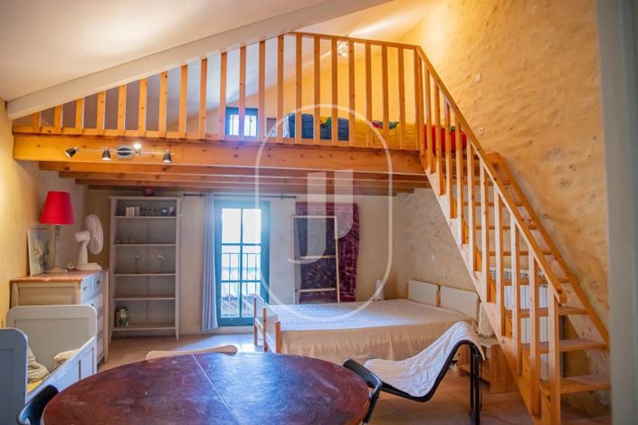 Image No.10-7 Bed House for sale