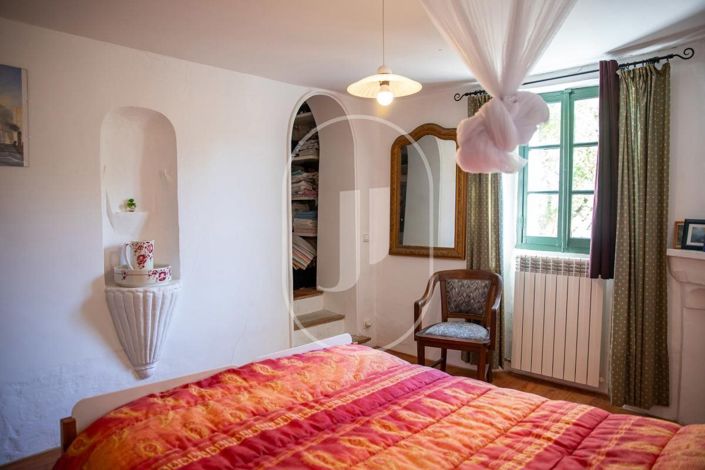 Image No.9-7 Bed House for sale