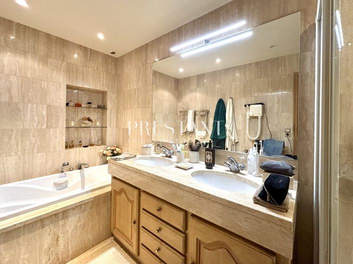 Image No.13-4 Bed House for sale