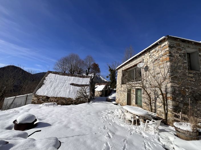 Image No.9-3 Bed House for sale