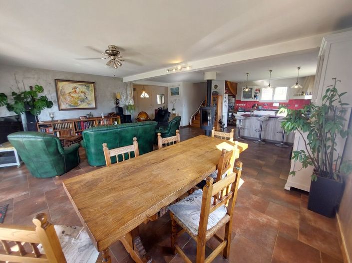 Image No.3-5 Bed House for sale